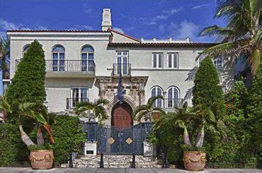 villa stile versace|who owns versace mansion.